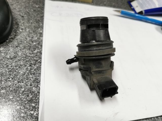 bontott TOYOTA HILUX Első Ablakmosó Szivattyú