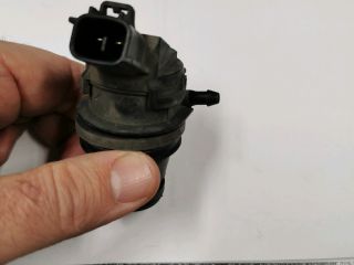 bontott TOYOTA HILUX Első Ablakmosó Szivattyú