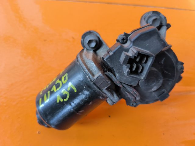 bontott TOYOTA HILUX Első Ablaktörlő Motor