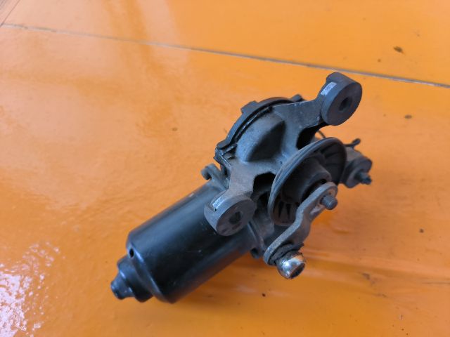 bontott TOYOTA HILUX Első Ablaktörlő Motor