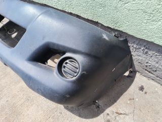 bontott TOYOTA HILUX Első Lökhárító (Részeivel)