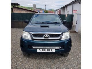 bontott TOYOTA HILUX Első Lökhárító (Üresen)