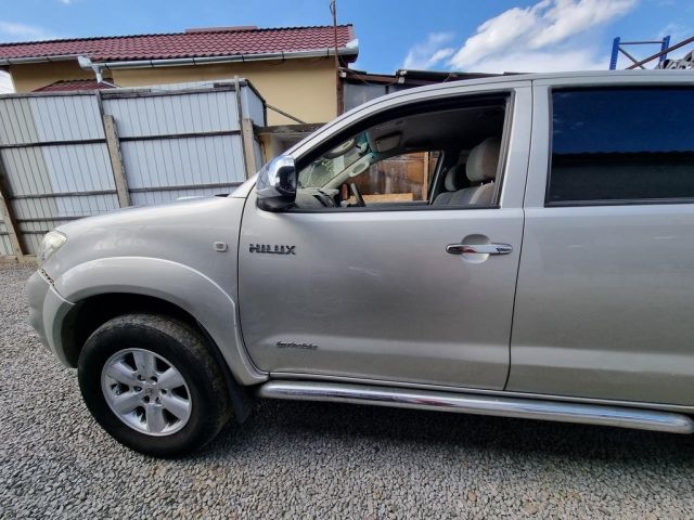 bontott TOYOTA HILUX Fellépő Pár