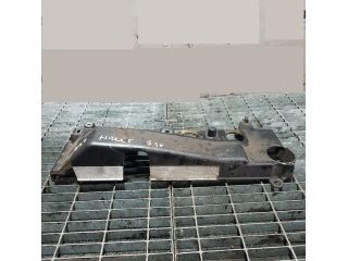 bontott TOYOTA HILUX Felső Hűtőburkolat