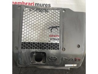 bontott TOYOTA HILUX Felső Hűtőburkolat