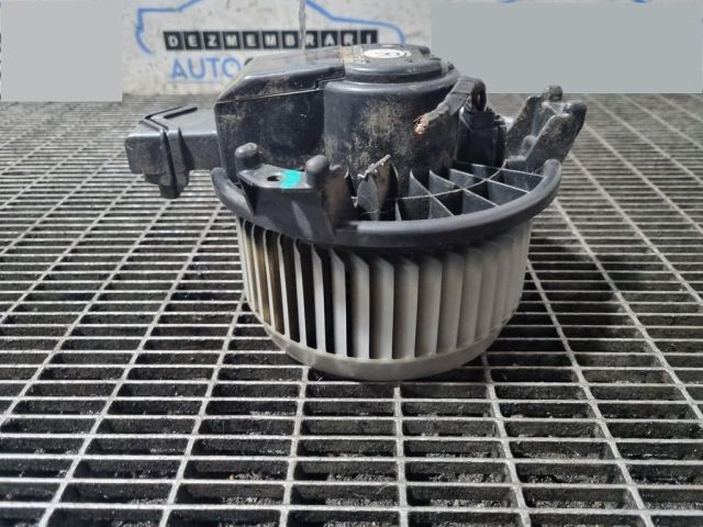 bontott TOYOTA HILUX Fűtőmotor (Klímás)