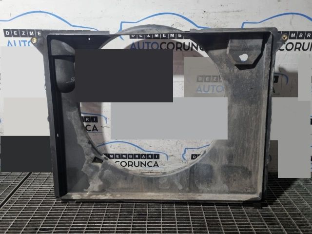 bontott TOYOTA HILUX Hűtő Légterelő