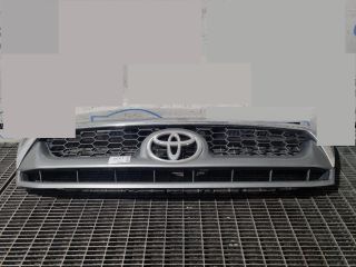 bontott TOYOTA HILUX Hűtőrács