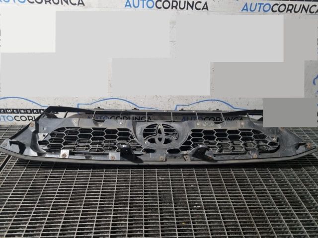 bontott TOYOTA HILUX Hűtőrács