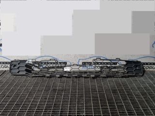 bontott TOYOTA HILUX Hűtőrács