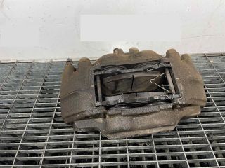 bontott TOYOTA HILUX IV Bal első Féknyereg Munkahengerrel