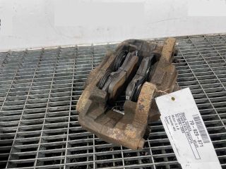 bontott TOYOTA HILUX IV Jobb első Féknyereg Munkahengerrel