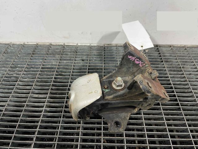 bontott TOYOTA HILUX IV Motor Tartó Bak (Pozíciófüggetlen)