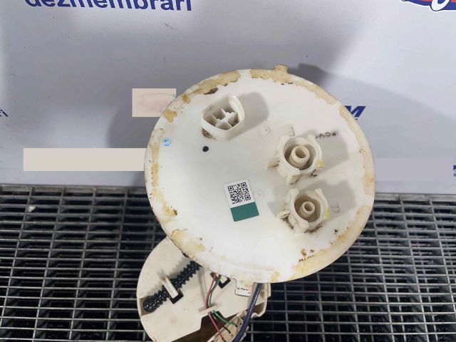 bontott TOYOTA HILUX IV Üzemanyagszint Jeladó