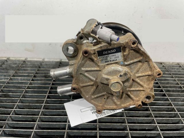 bontott TOYOTA HILUX IV Vízpumpa