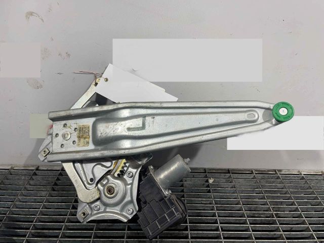 bontott TOYOTA HILUX IV Bal hátsó Ablakemelő Szerkezet (Elektromos)