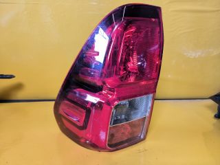 bontott TOYOTA HILUX IV Bal Hátsó Lámpa