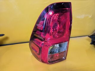 bontott TOYOTA HILUX IV Bal Hátsó Lámpa