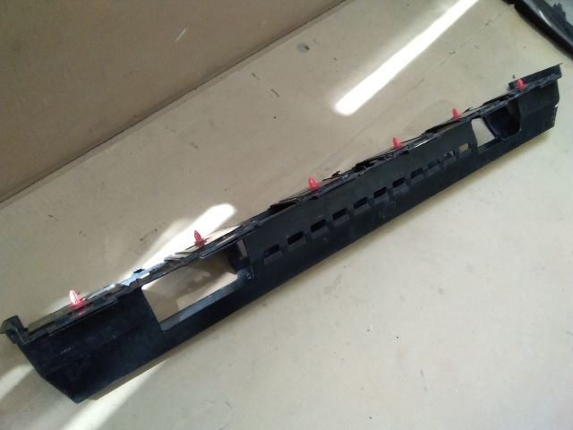 bontott TOYOTA HILUX IV Első Lökhárító Merevítő (Fém)