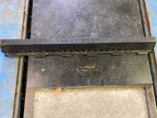 bontott TOYOTA HILUX IV Első Lökhárító Merevítő (Fém)