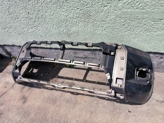 bontott TOYOTA HILUX IV Első Lökhárító (Részeivel)