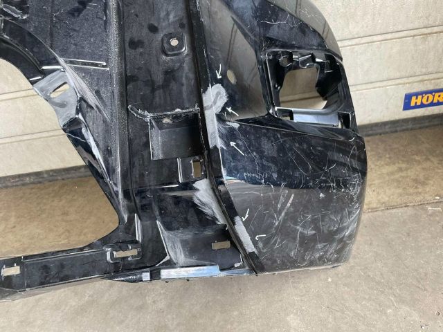 bontott TOYOTA HILUX IV Első Lökhárító (Üresen)