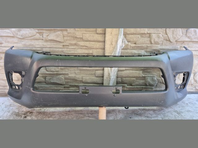 bontott TOYOTA HILUX IV Első Lökhárító (Üresen)