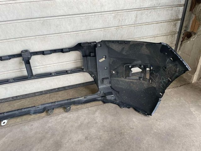 bontott TOYOTA HILUX IV Első Lökhárító (Üresen)