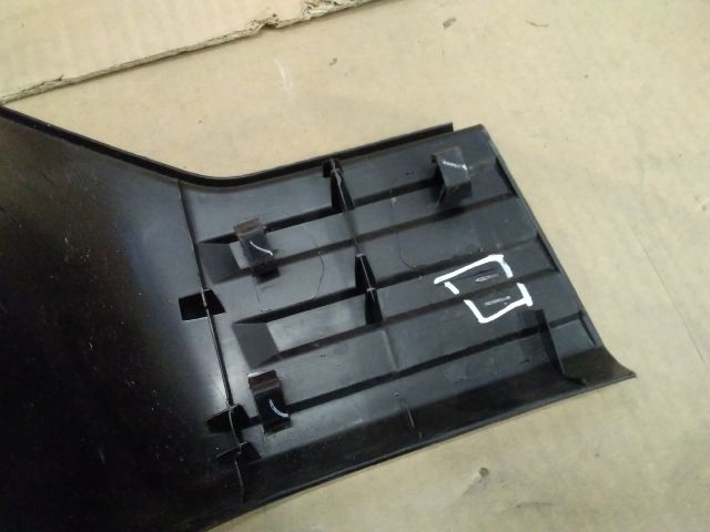 bontott TOYOTA HILUX IV Hátsó középső Lökhárító