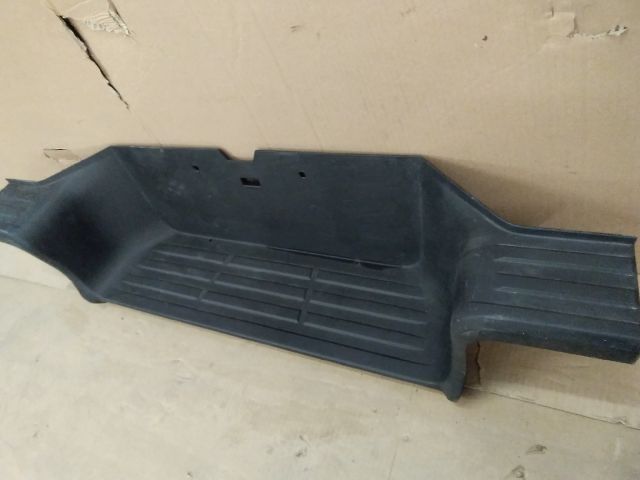 bontott TOYOTA HILUX IV Hátsó középső Lökhárító