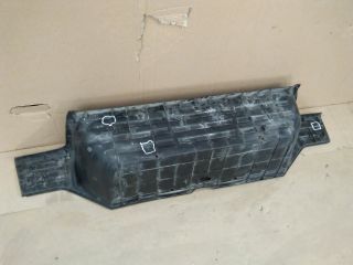 bontott TOYOTA HILUX IV Hátsó középső Lökhárító