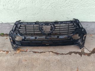 bontott TOYOTA HILUX IV Hűtőrács