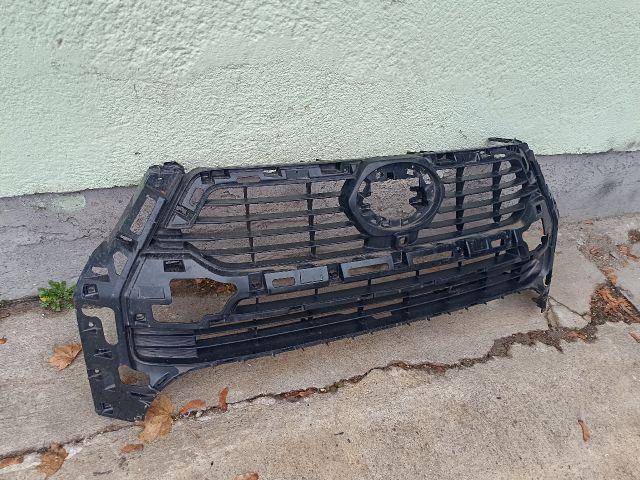 bontott TOYOTA HILUX IV Hűtőrács