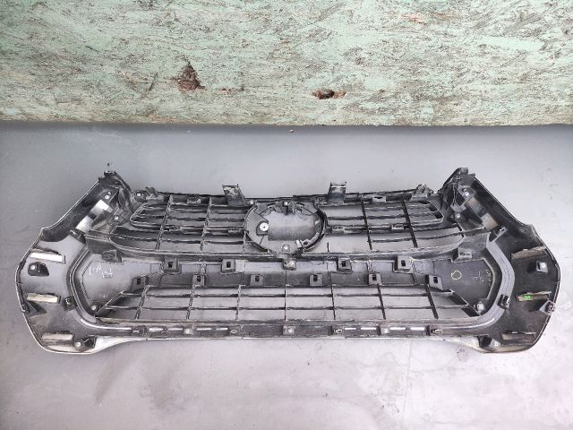 bontott TOYOTA HILUX IV Hűtőrács