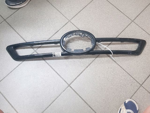 bontott TOYOTA HILUX IV Hűtőrács