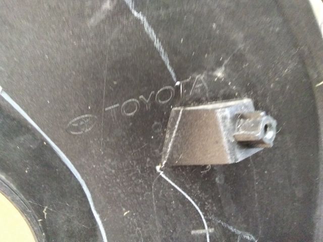 bontott TOYOTA HILUX IV Hűtőrács