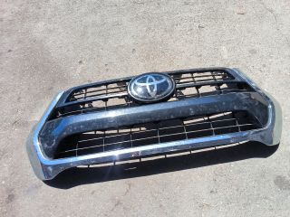 bontott TOYOTA HILUX IV Hűtőrács