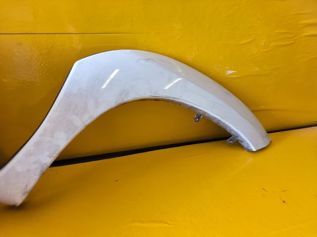 bontott TOYOTA HILUX IV Jobb első Sárvédő Díszléc