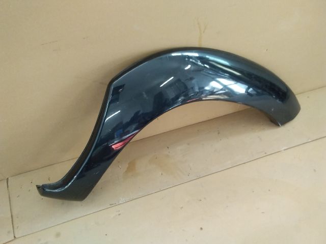 bontott TOYOTA HILUX IV Jobb első Sárvédő Díszléc