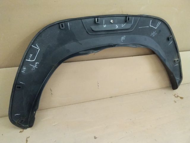 bontott TOYOTA HILUX IV Jobb hátsó Sárvédő Díszléc