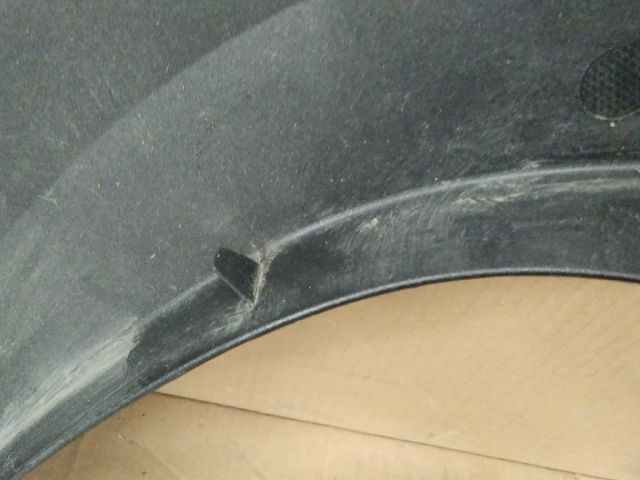 bontott TOYOTA HILUX IV Jobb hátsó Sárvédő Díszléc