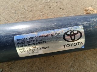 bontott TOYOTA HILUX IV Jobb Küszöb Légterelő