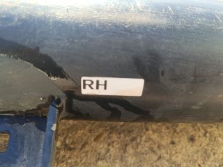 bontott TOYOTA HILUX IV Jobb Küszöb Légterelő