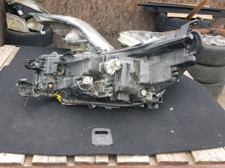 bontott TOYOTA HILUX IV Jobb Ledes Fényszóró