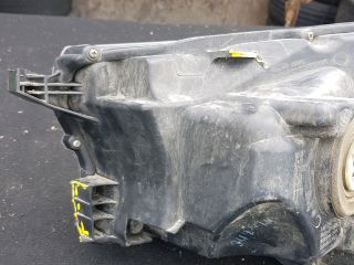 bontott TOYOTA HILUX IV Jobb Ledes Fényszóró