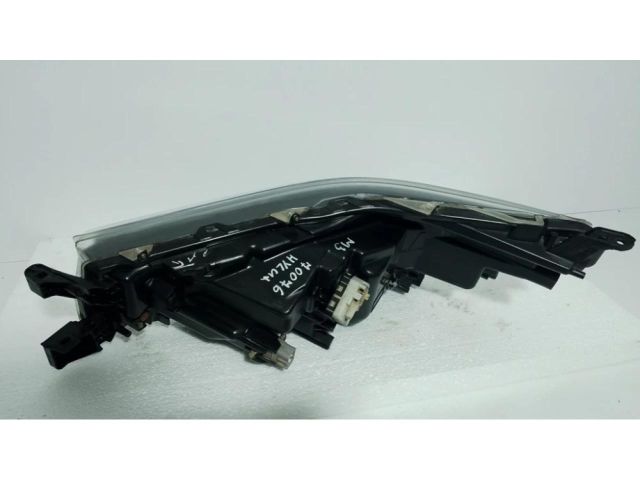 bontott TOYOTA HILUX IV Jobb Ledes Fényszóró