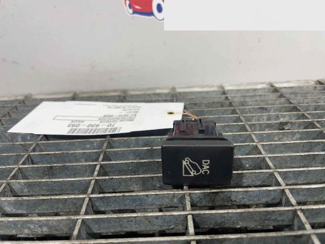 bontott TOYOTA HILUX IV Kapcsoló (Magában)