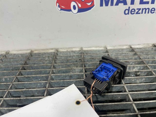 bontott TOYOTA HILUX IV Kapcsoló (Magában)