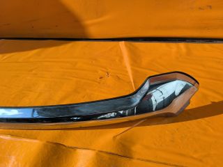 bontott TOYOTA HILUX IV Motorháztető Díszléc Első