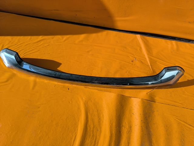 bontott TOYOTA HILUX IV Motorháztető Díszléc Első